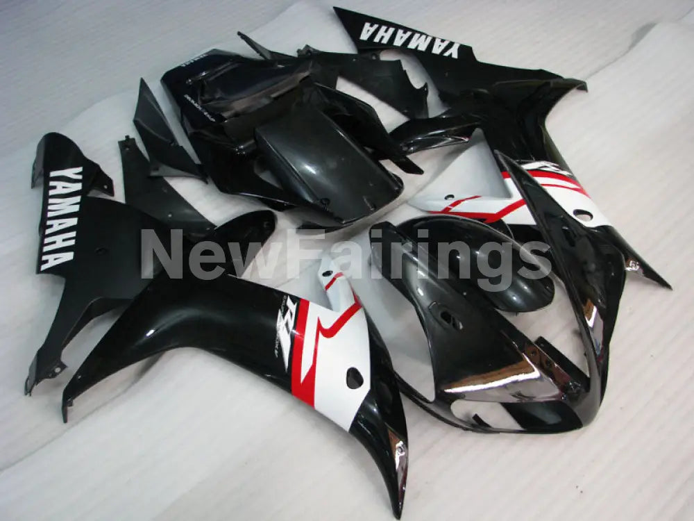 Black and White Factory Style - YZF-R1 02-03 Fairing Kit