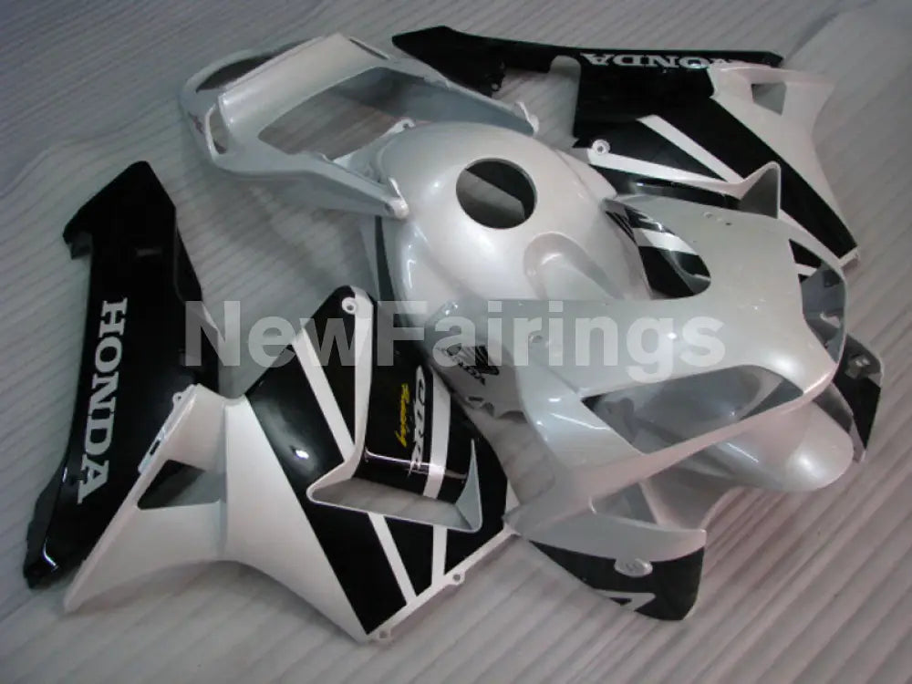 Black and Pearl White Factory Style - CBR600RR 05-06 Fairing