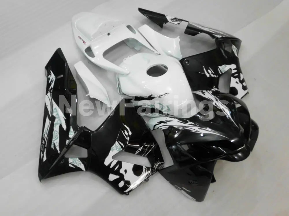 Black and White Skull - CBR600RR 05-06 Fairing Kit -