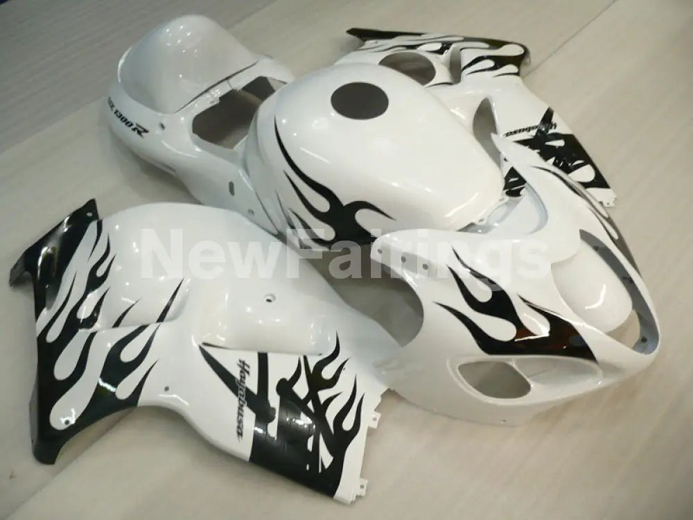 White and Black Flame - GSX1300R Hayabusa 99-07 Fairing Kit