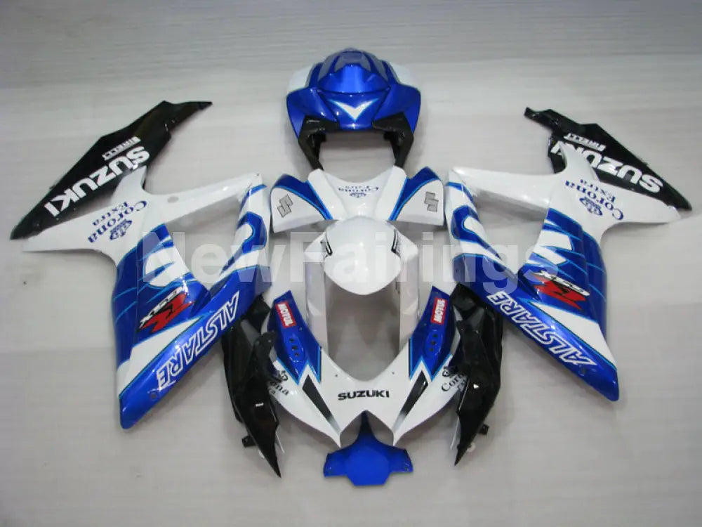 White and Blue Corona - GSX-R750 08-10 Fairing Kit Vehicles